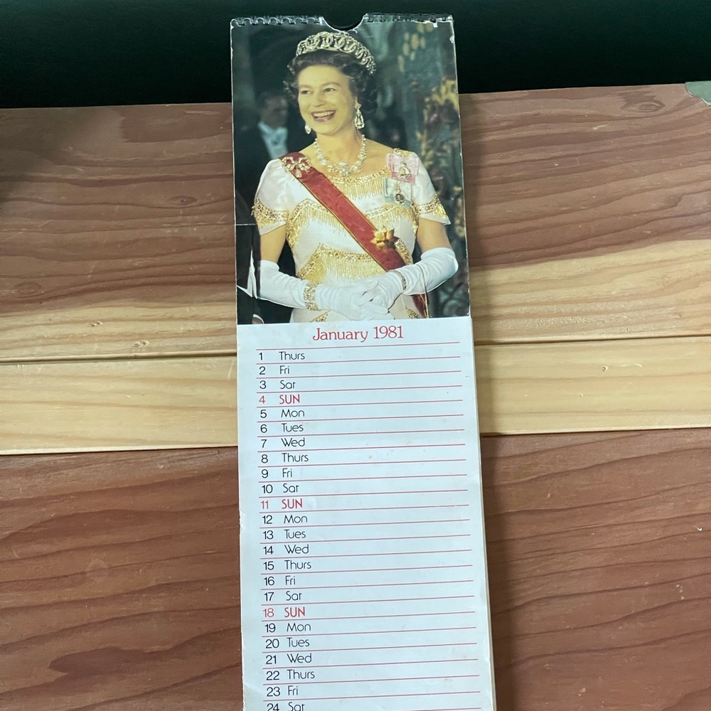 VINTAGE 1981 ROYAL FAMILY CALENDAR 12 Pages
